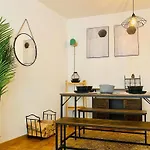 Citylight Apartment *